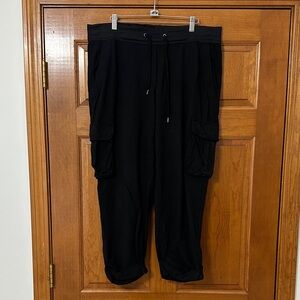 James Perse Women's Black Cargo Pants Size 3 / Large